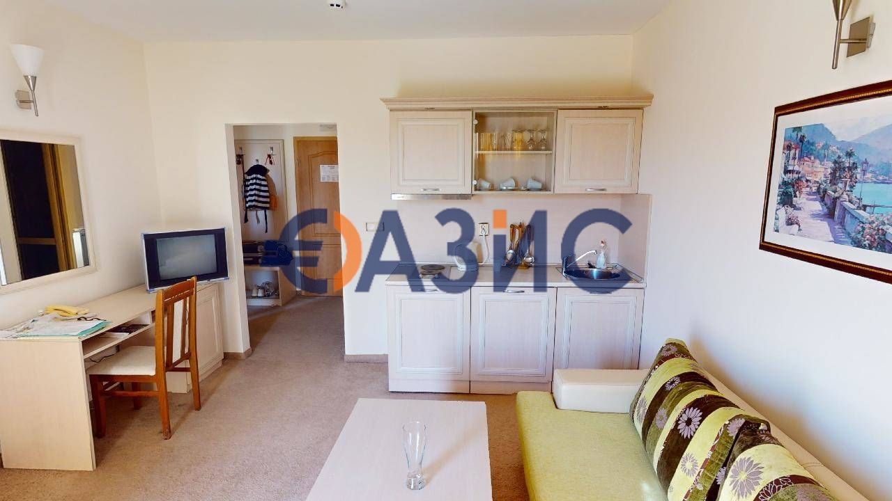 Продава се Двустаен апартамент в к.к. Слънчев бряг - 61 кв.м за 1000 €/кв.м - Снимка #1
