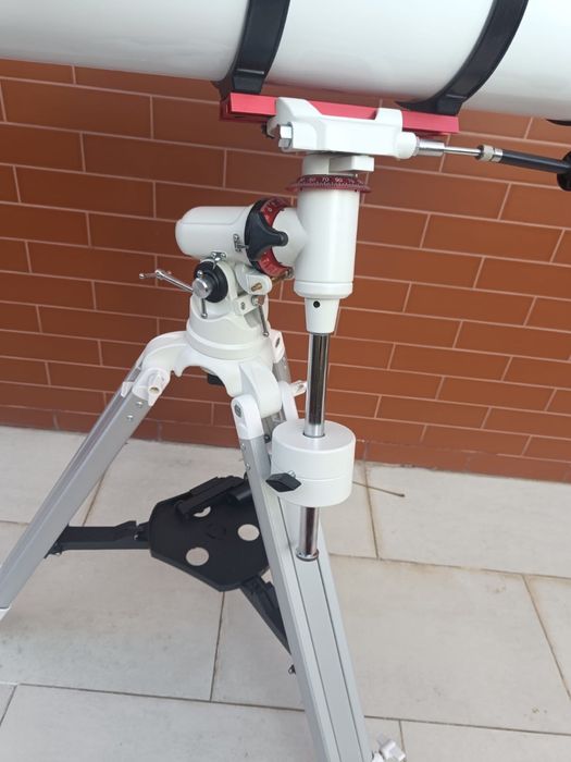 Telescop Omegon Advanced 150/750 pe montura EQ-320