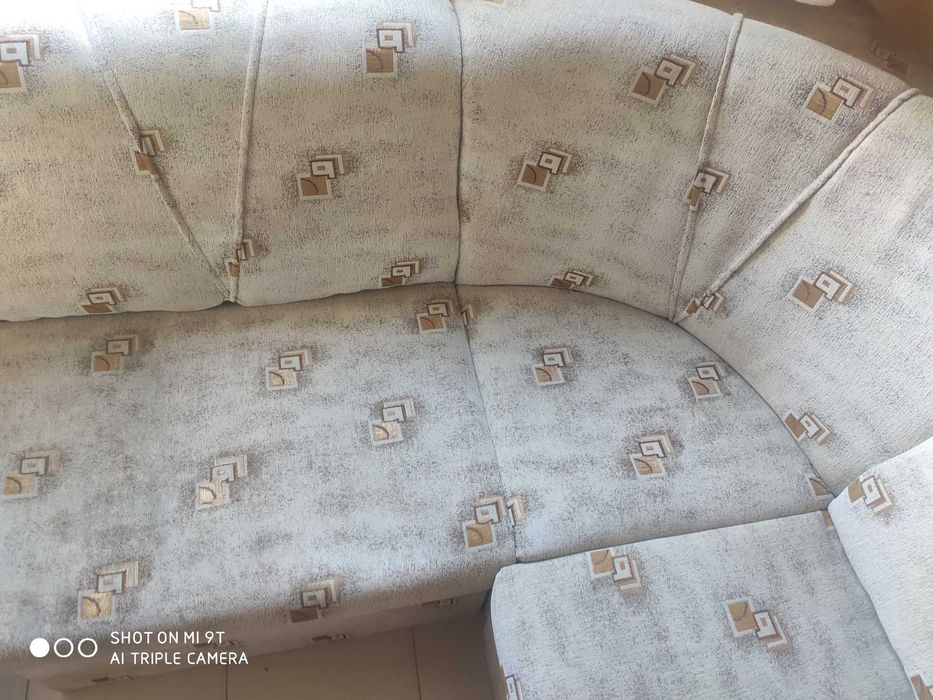 Кухненски диван, запазен, размери - 140/215см.