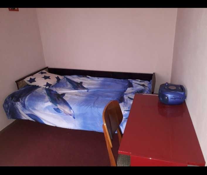 inchiriez apartament cu 2 camere obor lângă liceul Cerna