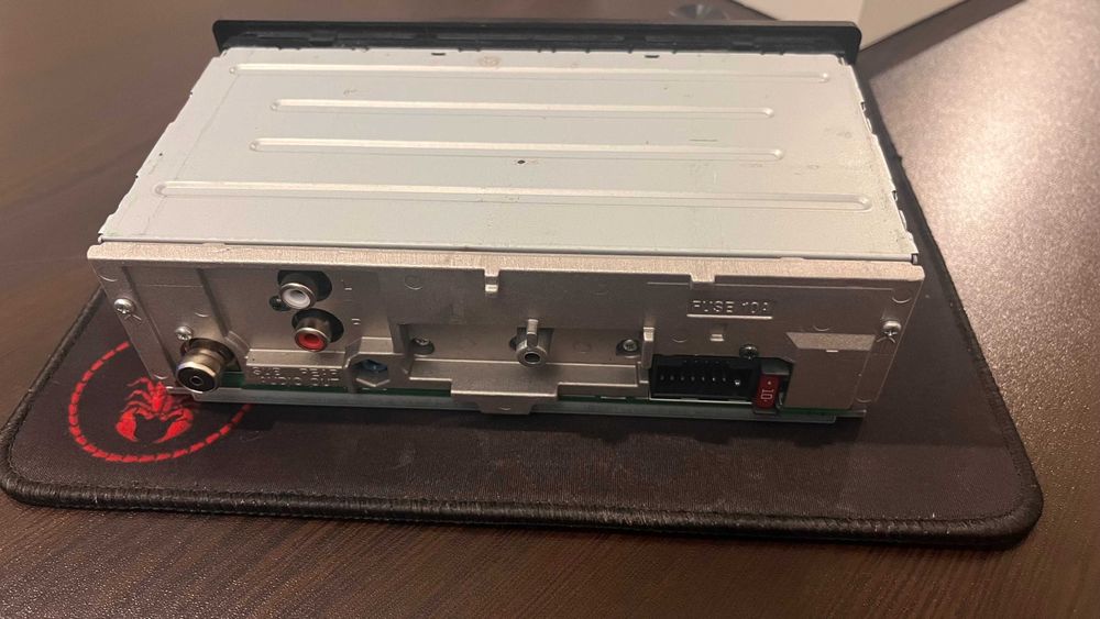 Радио за кола Sony DSX-A212UI