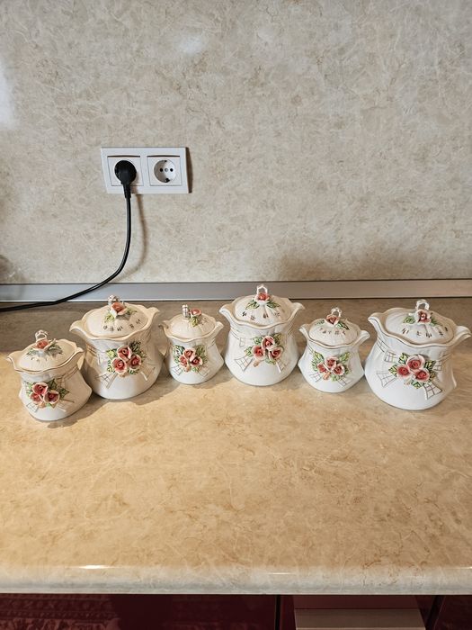 Кухненски бурканчета за захар, кафе и др