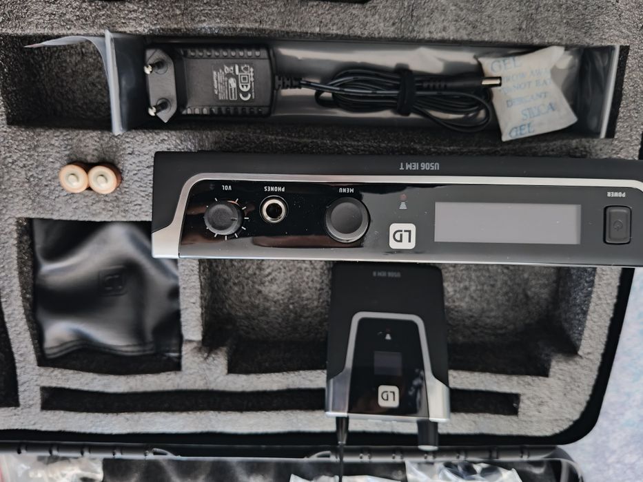 Monitoare In-Ear wireless LD system cu căști IEM U506