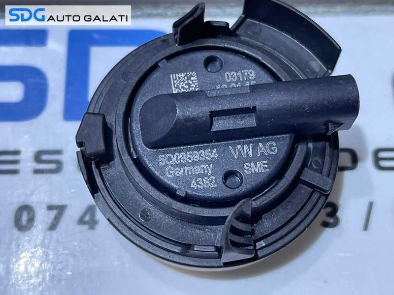 Senzor Impact Airbag Usa Portiera Fata Stanga Dreapta Audi A3 8V 2013 - 2017 Cod 5Q0959354 [S0196]