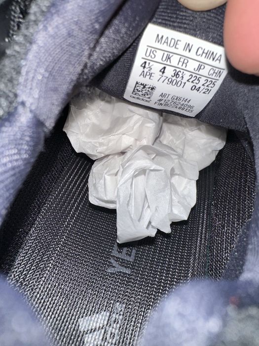 Adidas Yeezy Boost 700 V3 originali