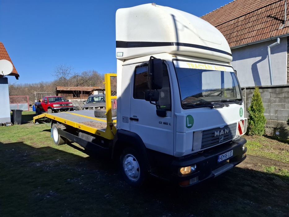 Autoplatforma MAN CE 180