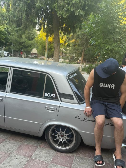 Срочно 011 сотилади