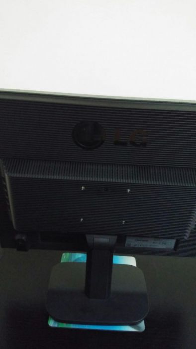 Vand monitor LCD LG FLATRON L1918S