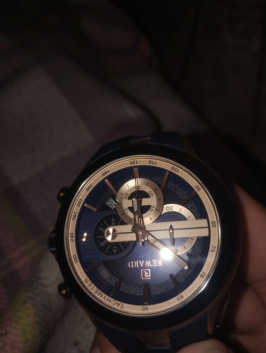 Часы наручные...