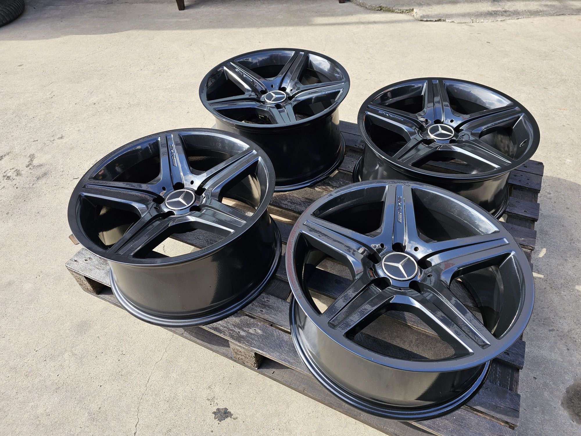 Set jante Mercedes AMG R18 5x112 , 2 latimi (8,5j/9,5J) , CONCAVE