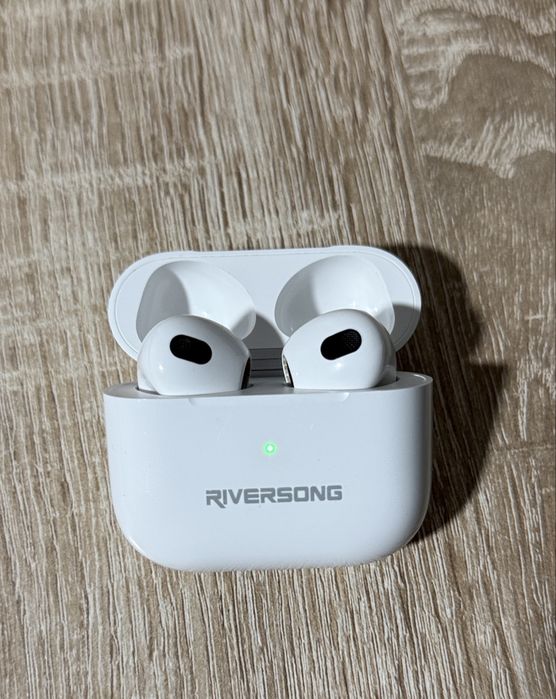 Vând căști RIVERSONG noi