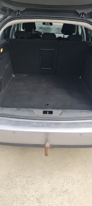 Пежо 308sw 1,6hdi 2015г