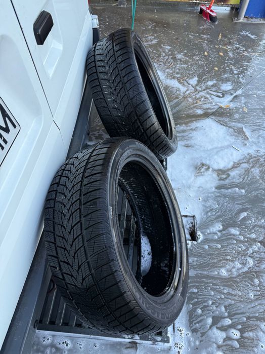 Anvelope de IARNĂ PE 20”