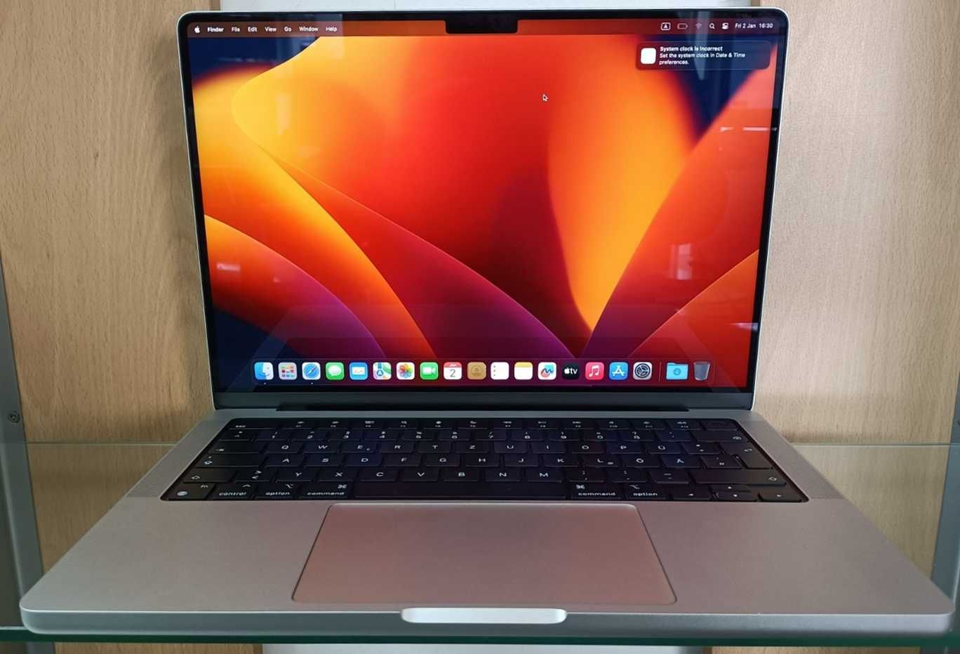 MacBook Pro 14 с М2 Pro чип | 16GB Ram (512GB) - Space Gray