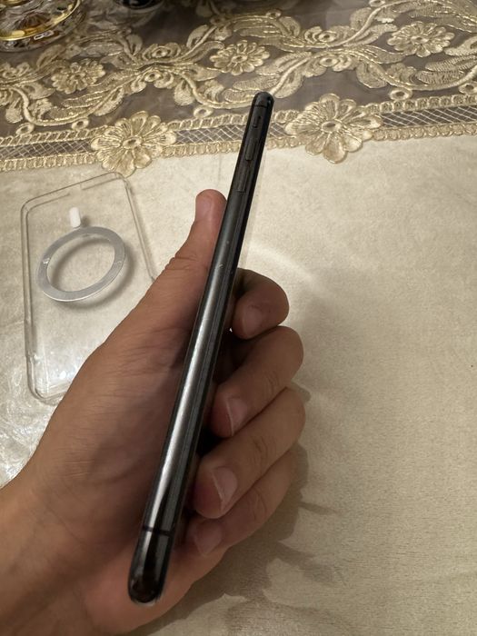 IPhone Xs 512 GB xolati yaxshi