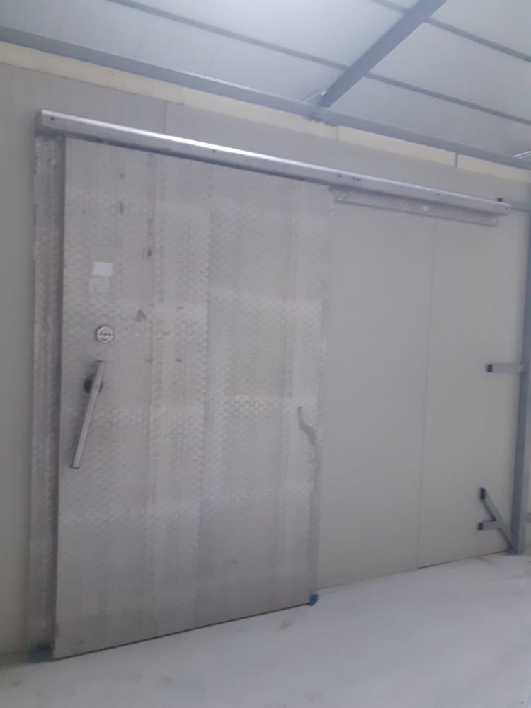 Camere frig la orice dimensiune cu agregate noi sau second hand.