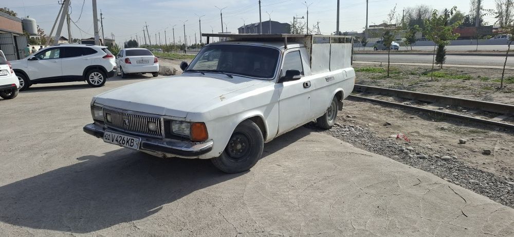 Мол ва қŷй ташиш хизмати