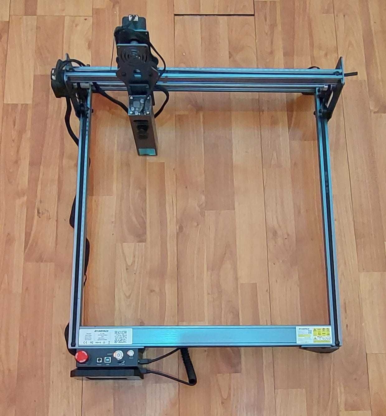 Masina CNC de gravat si taiat cu laser dual ATOMSTACK X7 Pro