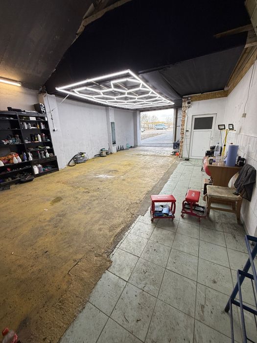 inchiriez hala zona industriala