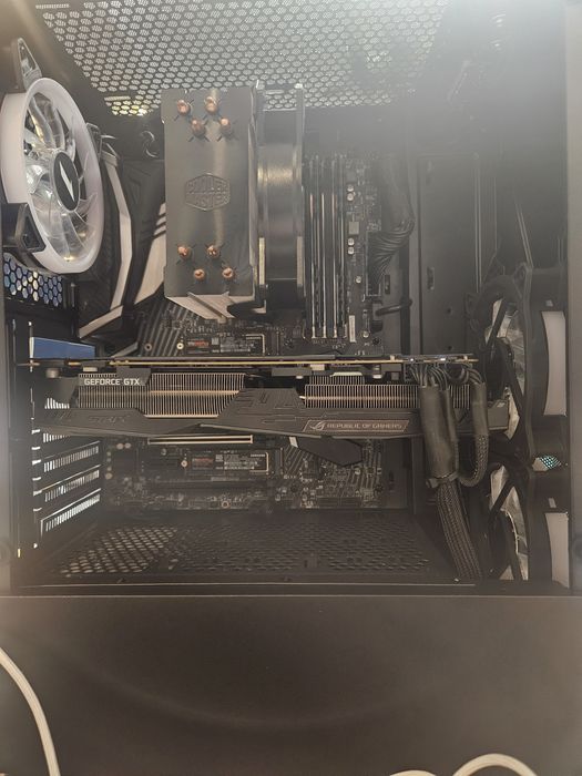 Vand PC intel i7-8700k + GTX1080Ti