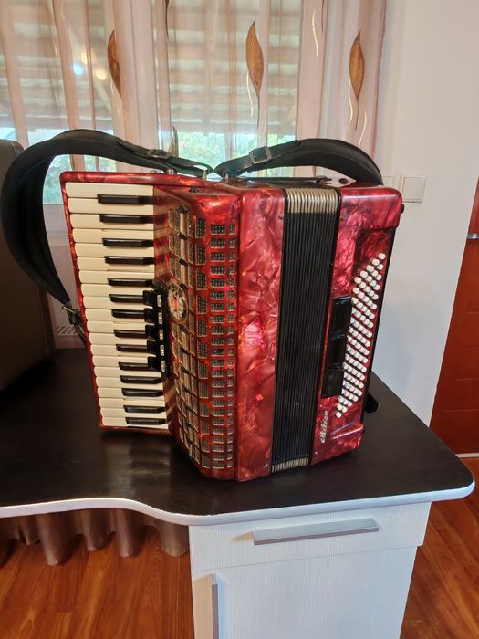 Acordeon weltmeister meteor 80 basi