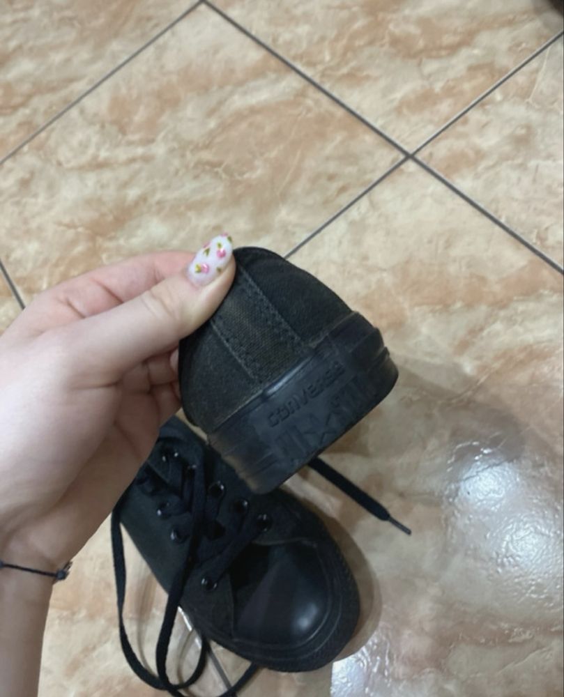 Conversi full black