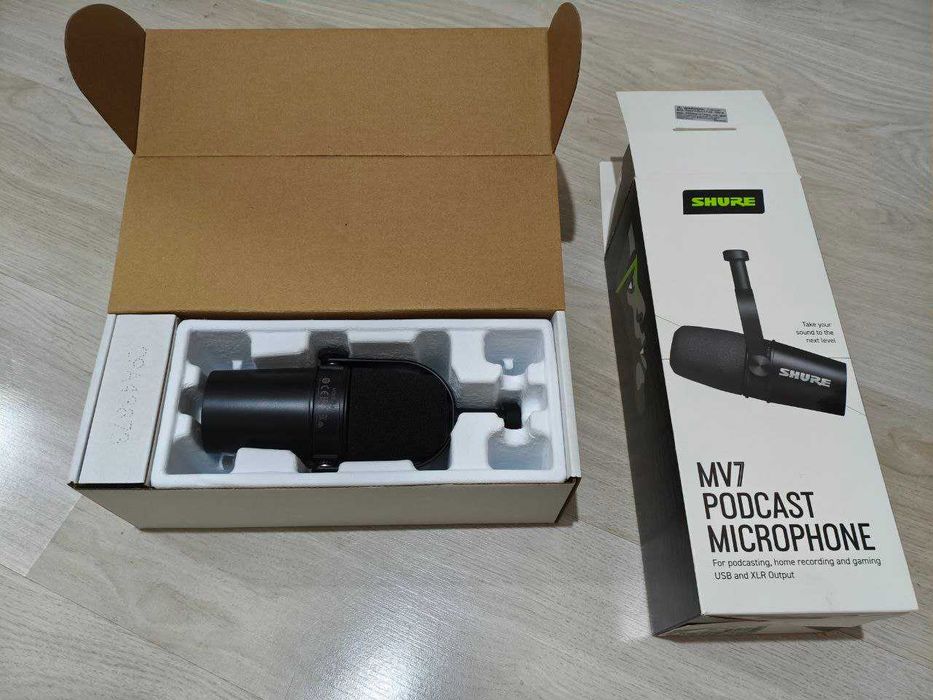 Продаю Микрофон Shure MV7 Podcast Microphone