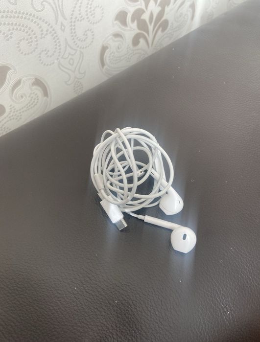 Срочно Продам оригинальные Apple Earpods Type-C