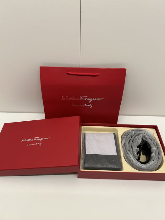Curea + Portofel Salvatore Ferragamo