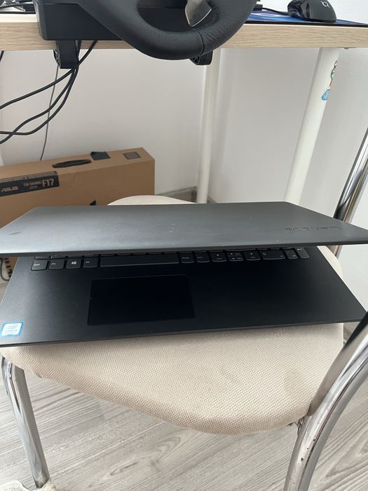 Vand Laptop lenovo, negociabil!