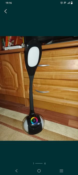 Настольная лампа с блютуз-колонкой