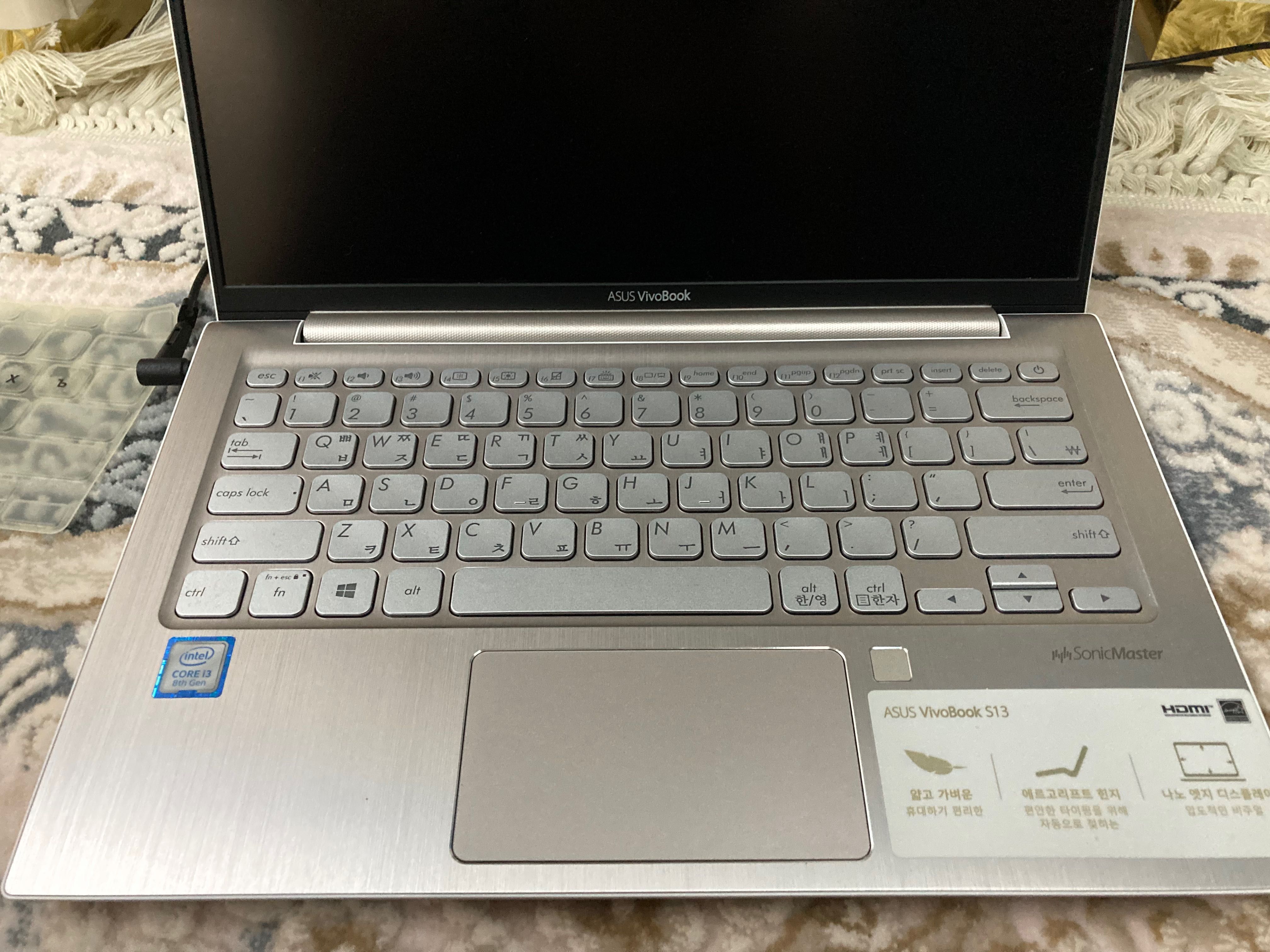 Asus vivobook core i3 8 the gen