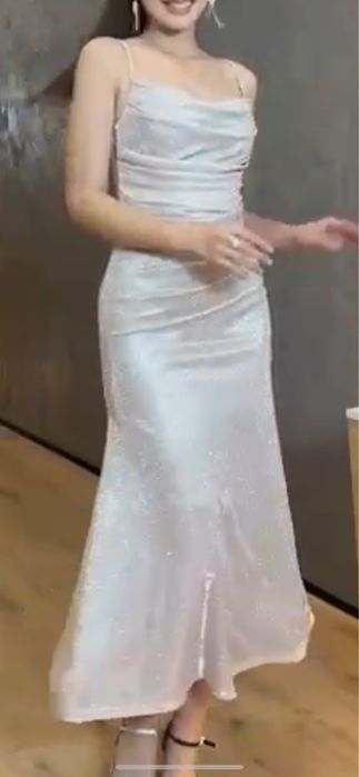 продам платье вечернее