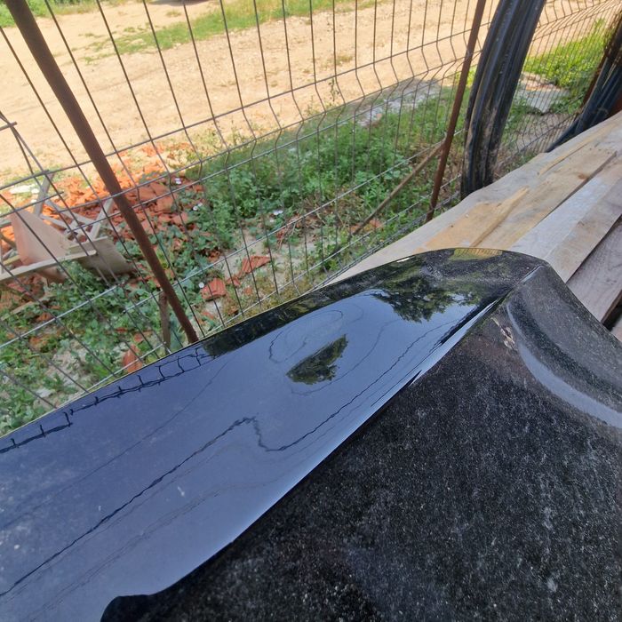 Tesla Y заден капак след 2020