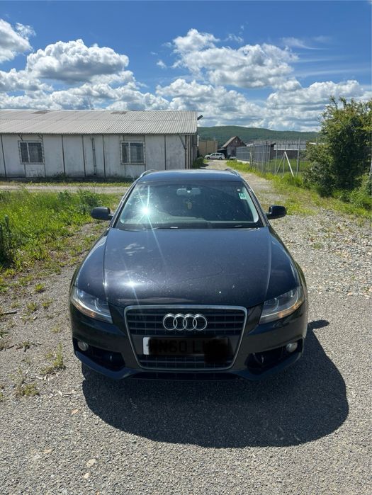 Bara fata Audi A4 B8 2010
