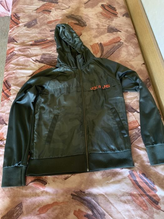 Мъжки суичър с цип