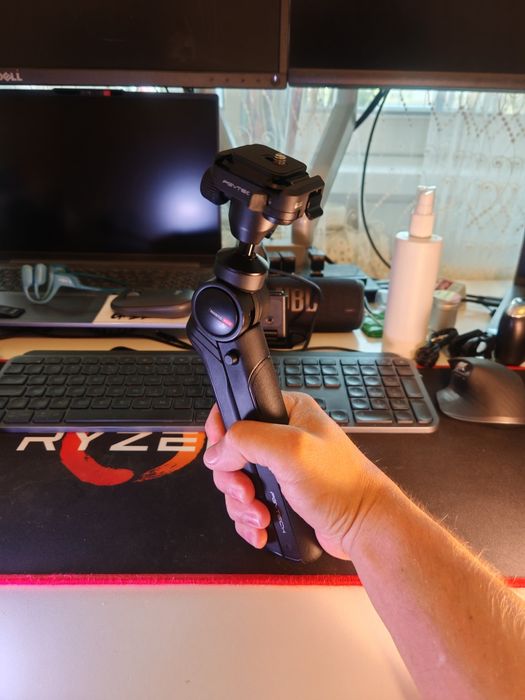 Pgytech MantisPod 2.0 Trepied Vlogging cu Cap Bila Negru