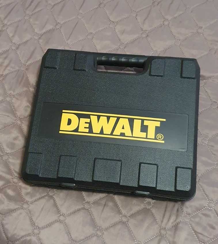 Ударен винтоверт Dewalt 24V/5ah