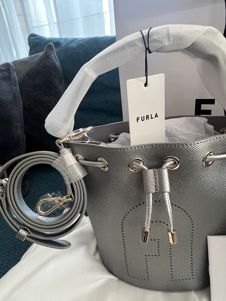 Furla Clio Silver and Perla.100%oригинал.Със сериен номер,етикети.