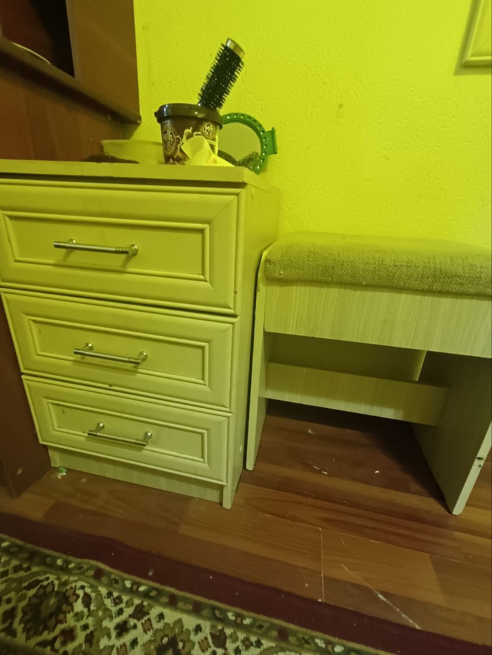 Спальный гарнитур