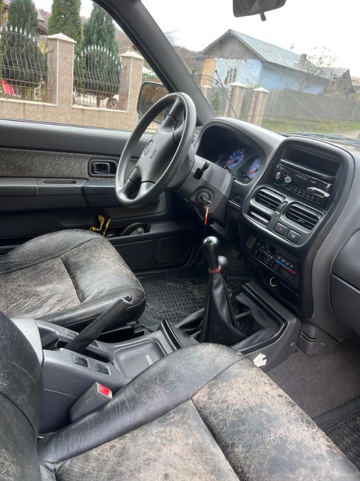 Nissan Navara D22