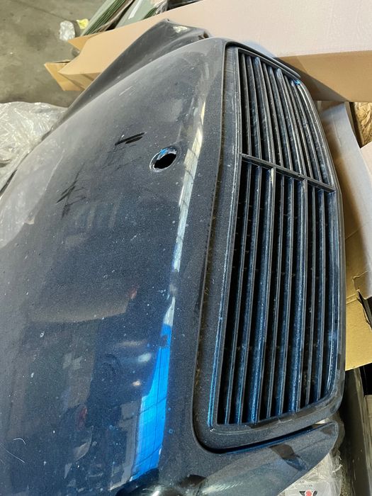 Преден капак Mercedes benz C class w203