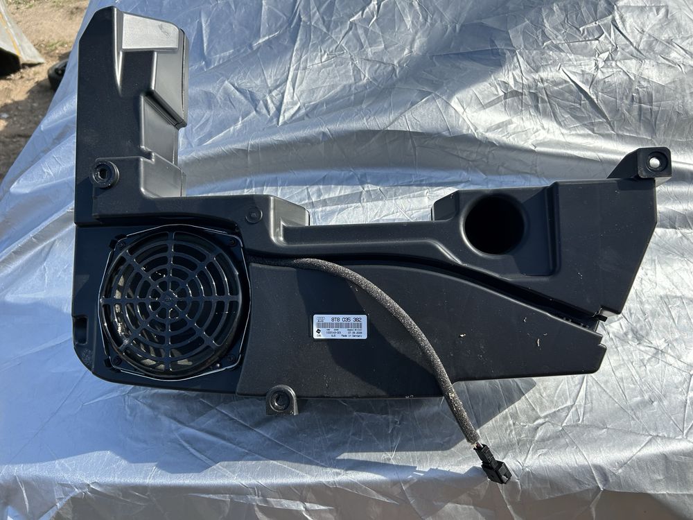 Subwoofer audi a4 b8, audi a5.