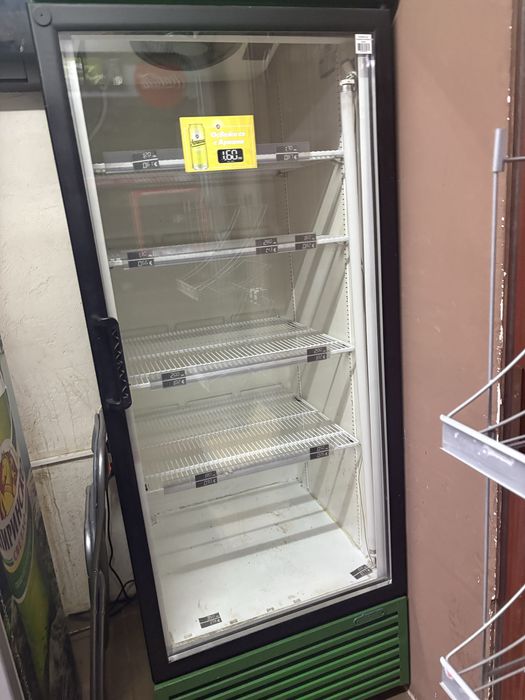 Хладилна витрина