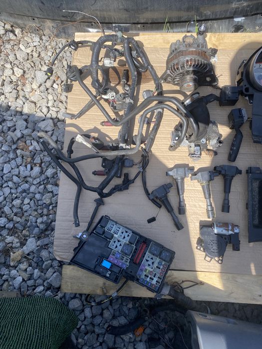 Мазда 3 1.4Бензин Facelift 2009 Останали части