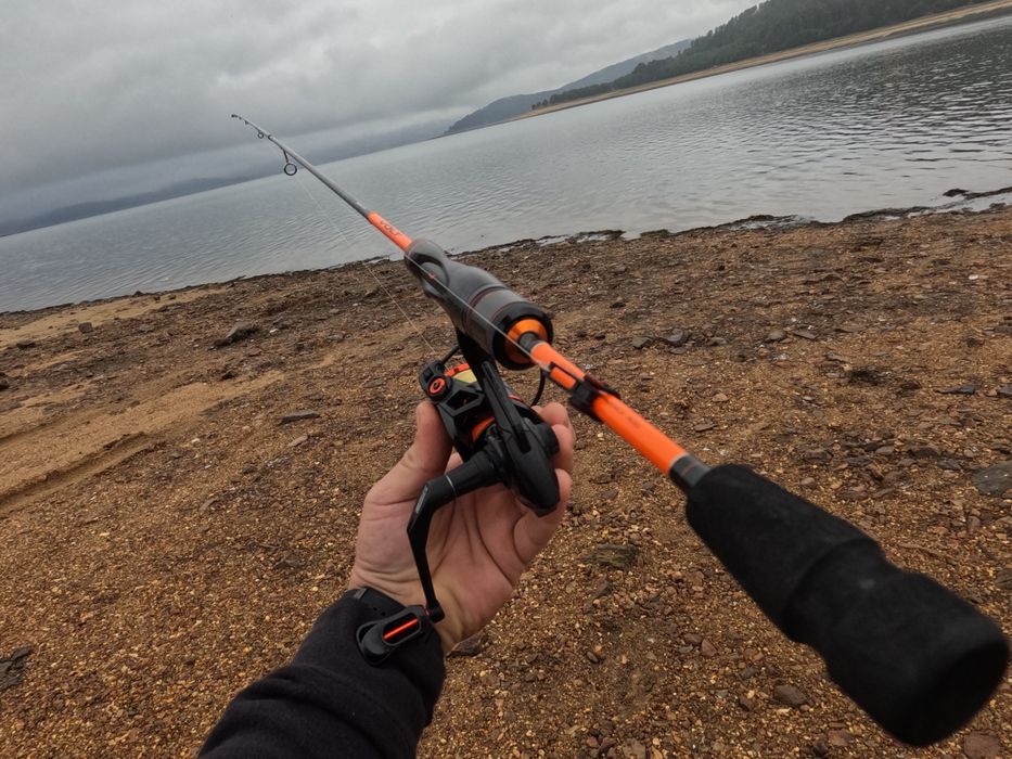 Въдица голдън кеч волт golden catch volt 1.5-6g