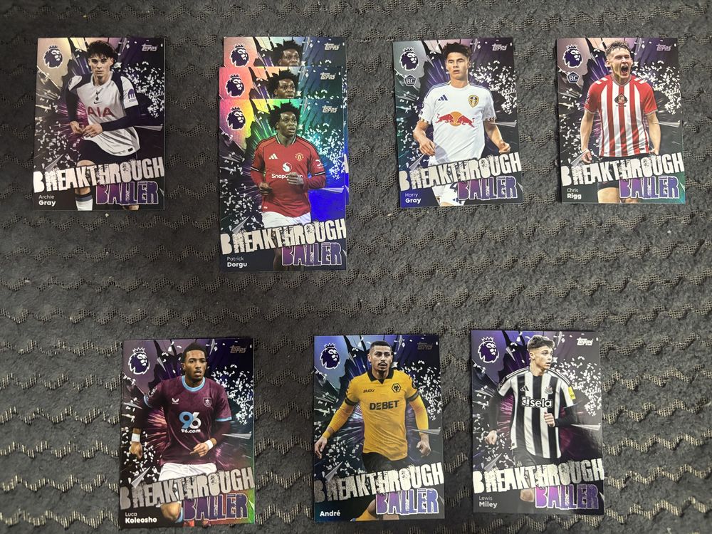 Продавам карти Topps Premier League 25/26