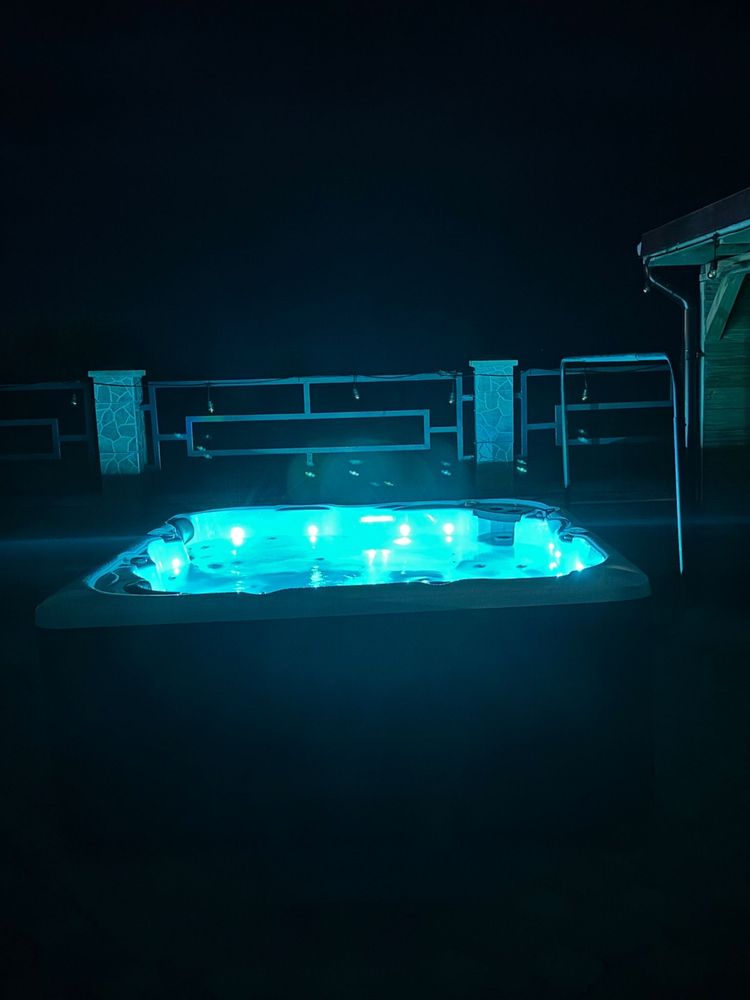 Vand jacuzzi de exterior