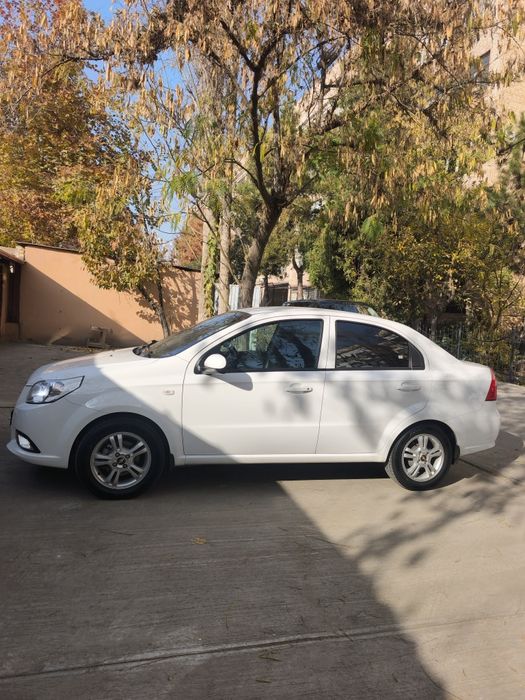 Продаю свою машину nexia3  в хорошем состоянии