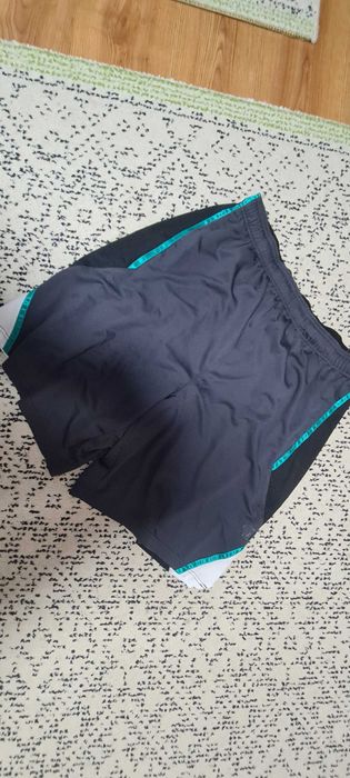 Pantaloni scurți basketball And1 mărimea 2XL noi